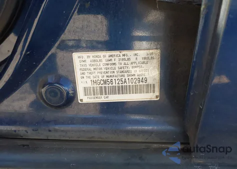 2005 Honda Accord 2.4 Dx z USA, uszkodzony, nr VIN 1HGCM56125A102949